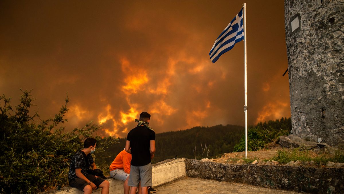 UE / GRÈCE : l’île de Chios en flamme
