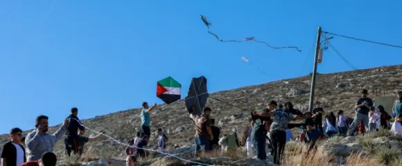 CISJORDANIE : Des cerfs-volants face à la violence des colons
