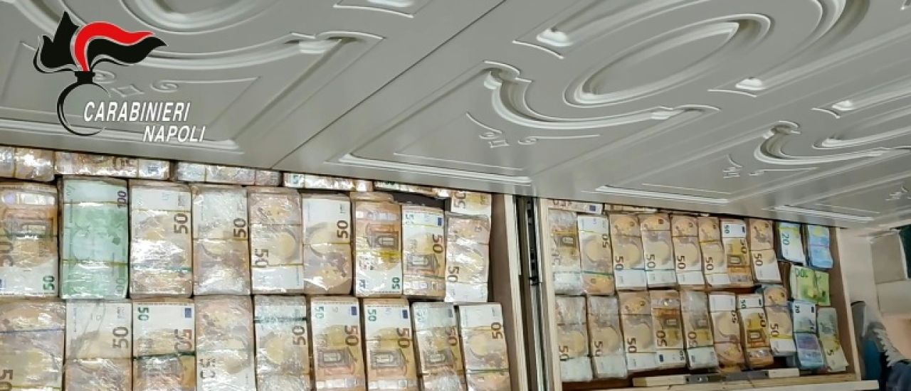 ITALIE : 3 millions d&rsquo;€ cachés dans une maison